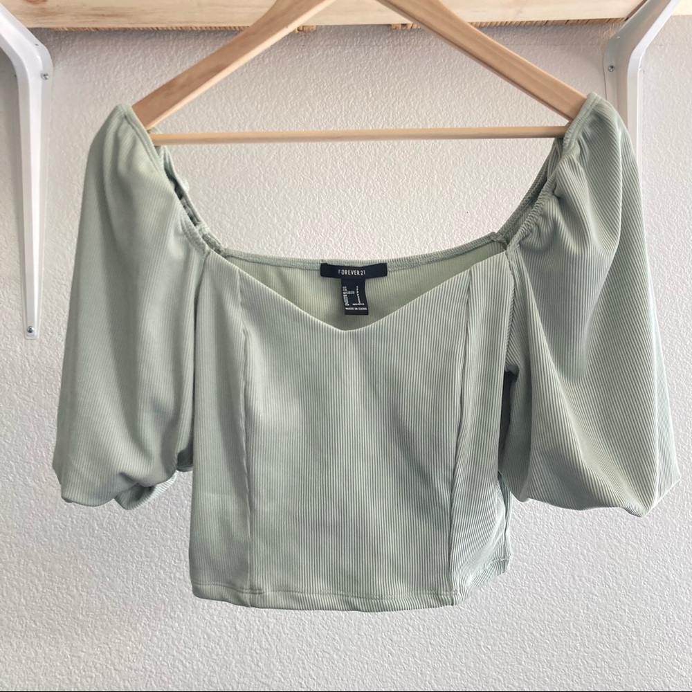Ribbed Puff sleeve crop